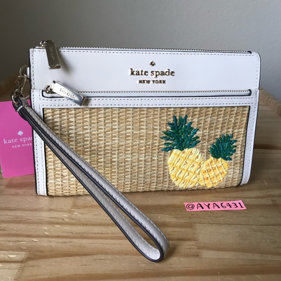 Kate spade wallet/wristlet🎈🎈 - Picture 1 of 9